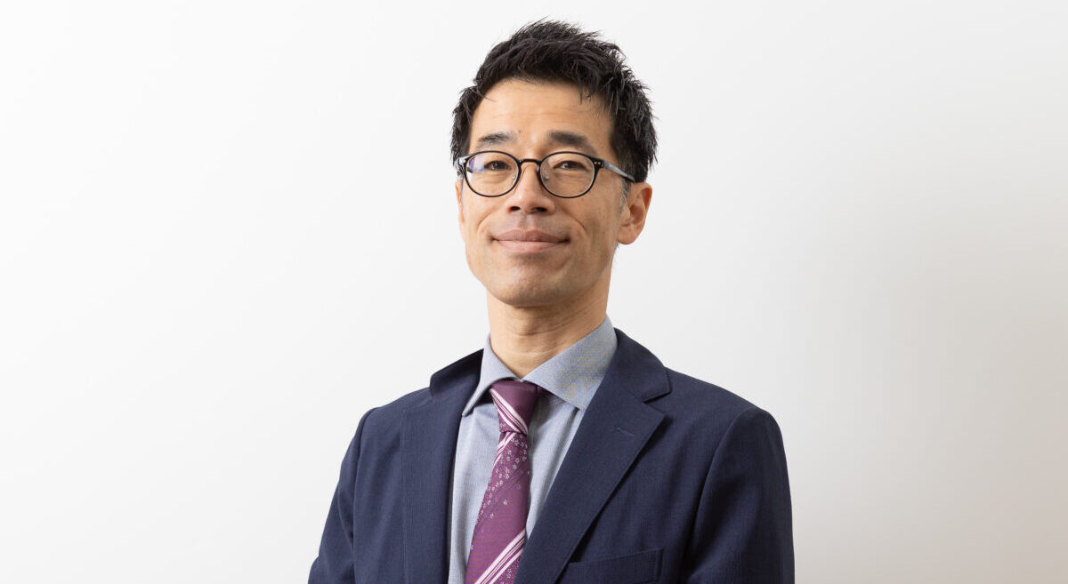 宇津 容輔